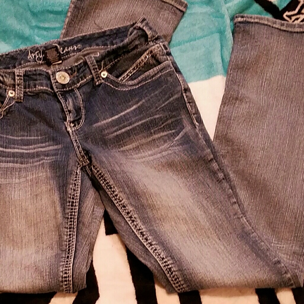 Ariya Jeans